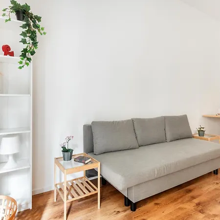 Trieste Home! روما