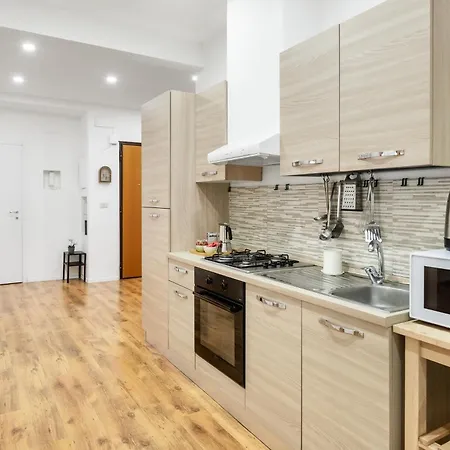 Trieste Home! רומא